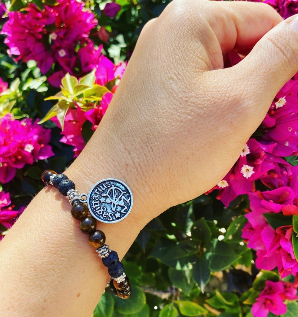 This image has an empty alt attribute; its file name is sagittarius-bracelet.jpg